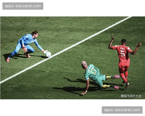 拜仁防线注意力不集中，上半场被对手三次射正全进球